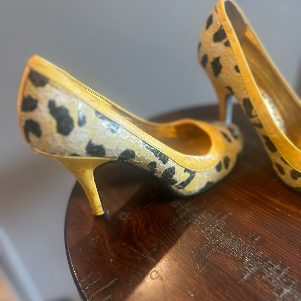 Naughty Monkey Yellow & Leopard Print Heels – Size 6.5 - Picture 2 of 7
